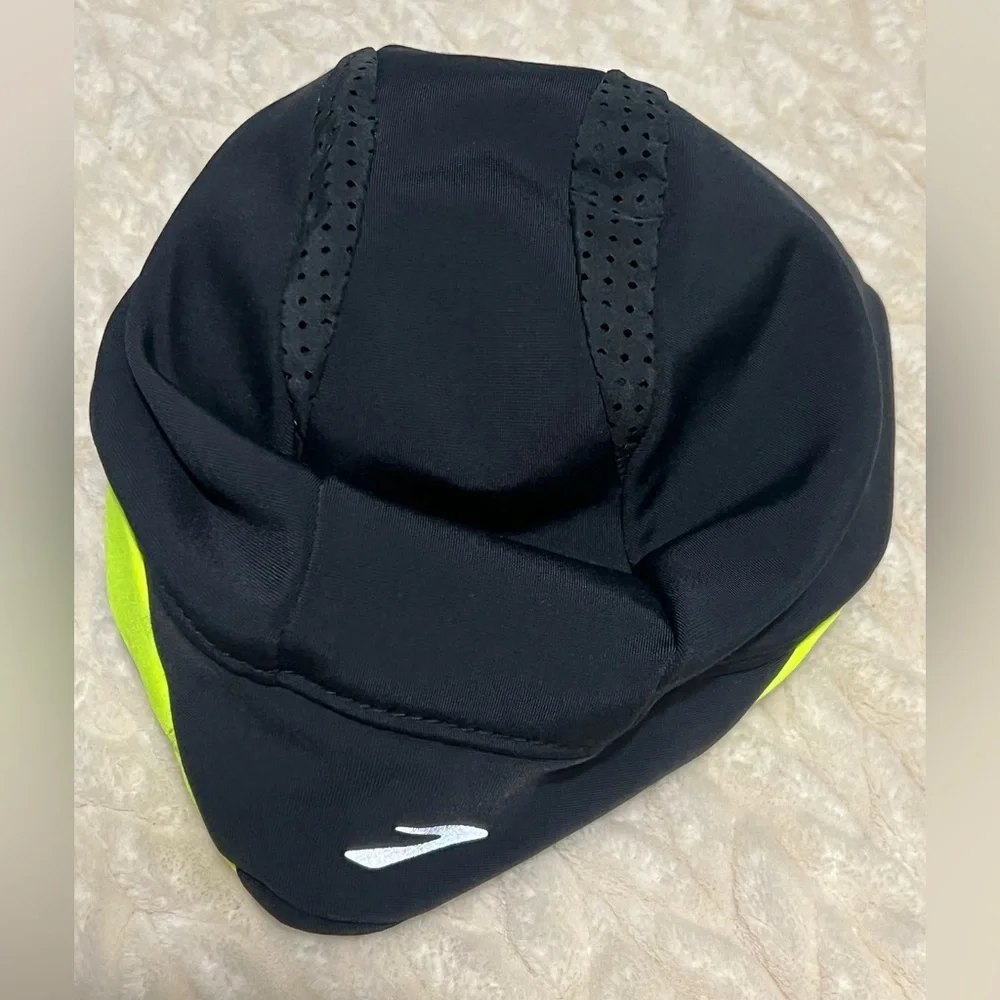 Brooks Women’s Vapor Dry 2 Racer Running Cap Hat Black Neon Yellow L/XL NWT